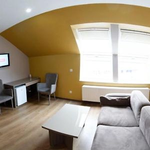 Deluxe Zimmer mit Kingsize-Bett